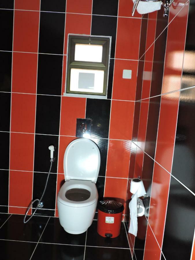 Valentine Inn Luxury ワディ・ムーサ エクステリア 写真