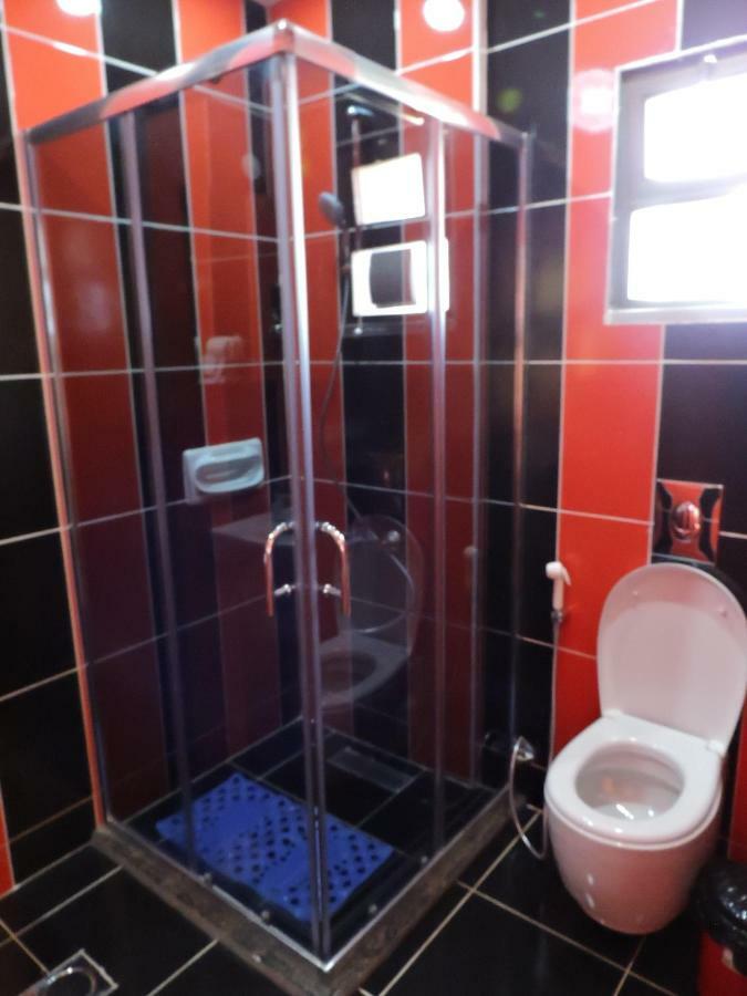 Valentine Inn Luxury ワディ・ムーサ エクステリア 写真