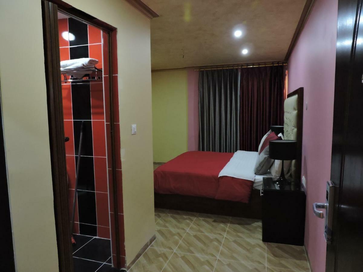 Valentine Inn Luxury ワディ・ムーサ エクステリア 写真