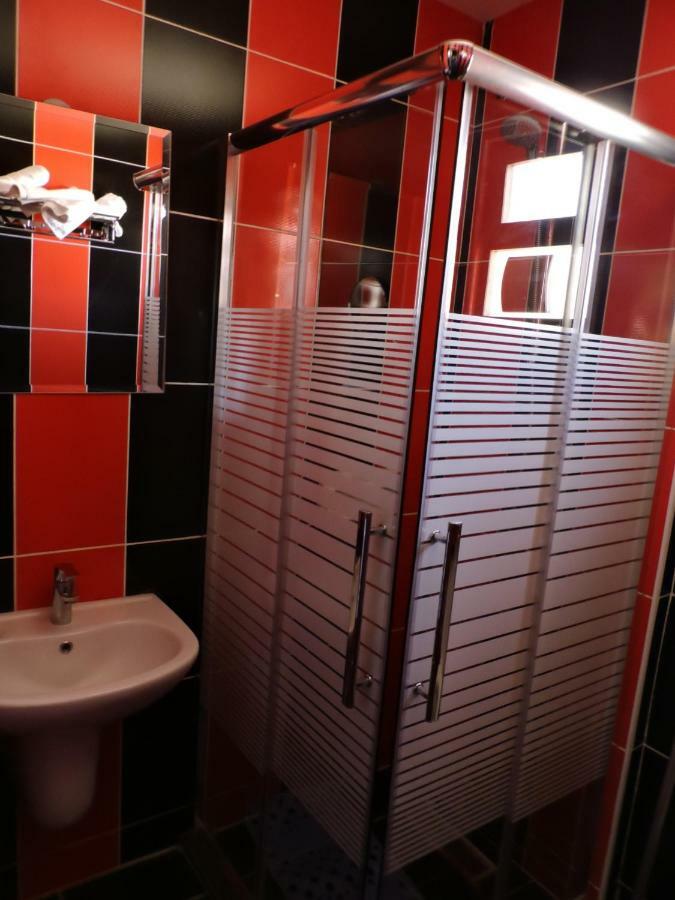 Valentine Inn Luxury ワディ・ムーサ エクステリア 写真