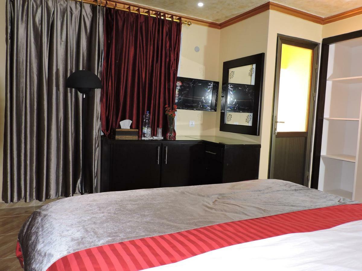 Valentine Inn Luxury ワディ・ムーサ エクステリア 写真